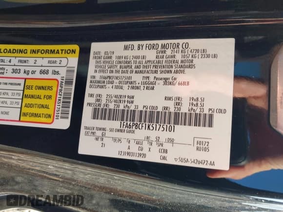 ✅ 2019 Ford Mustang GT Premium • VIN: 1FA6P8CF1K5175101 • Lot: 42972951. Wystawiony na IAAI z przebiegiem 37 745 mil. Bezpłatny archiwum sprzedaży aukcyjnych z USA i szczegółowy raport historii pojazdu na DreamBid. Zdjęcie 9.