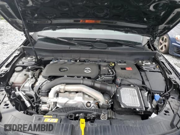 ✅ 2025 Mercedes-Benz GLB 250 • VIN: W1N4M4GB2SW381346 • Lot: 71966065. Listed on Copart with 10,548 mi. Free auction sales archive from the USA and detailed vehicle history report at DreamBid. Image 12.