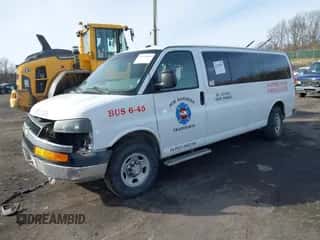 2015 Chevrolet Express Passenger LT с VIN 1GAZG1FGXF1172030, выставлен на аукционе IAAI как лот 41510865 с пробегом 297 473 миль миль и . История ставок и продаж доступна на DreamBid. Изображение 2.