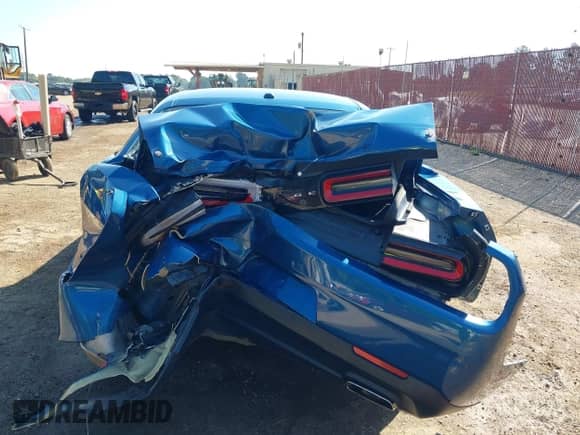 ✅ 2022 Dodge Challenger GT • VIN: 2C3CDZKG2NH192397 • Lot: 43345630. Wystawiony na IAAI z przebiegiem Nie podano. Bezpłatny archiwum sprzedaży aukcyjnych z USA i szczegółowy raport historii pojazdu na DreamBid. Zdjęcie 6.