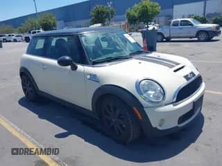 2010 MINI Hardtop S with VIN WMWMF7C52ATZ70204, listed as a IAAI auction lot 42835806 with 119,833 mi miles and . Bid and sale history available at DreamBid. Image 1.
