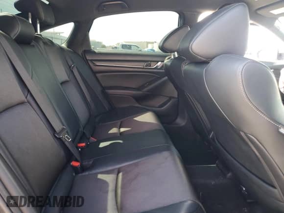 2018 Honda Accord Sport с VIN 1HGCV1F36JA099538, выставлен на аукционе Copart как лот 80401425 с пробегом 241 179 миль миль и Списание • Salvage title. История ставок и продаж доступна на DreamBid. Изображение 10.