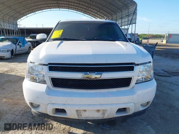 ✅ 2011 Chevrolet Suburban LT • VIN: 1GNSCJE05BR388248 • Lot: 42617677. Listed on IAAI with 247,514 mi. Free auction sales archive from the USA and detailed vehicle history report at DreamBid. Image 12.