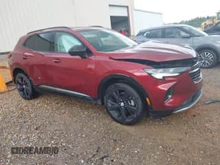 ✅ 2021 Buick Envision Preferred • VIN: LRBAZLR49MD190301 • Lot: 42836062. Wystawiony na IAAI z przebiegiem 69 316 mil. Bezpłatny archiwum sprzedaży aukcyjnych z USA i szczegółowy raport historii pojazdu na DreamBid. Zdjęcie 1.