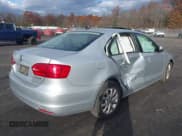 ✅ 2011 Volkswagen Jetta SE • VIN: 3VWDZ7AJ0BM359174 • Lot: 43717276. Listed on IAAI with 138,874 mi. Free auction sales archive from the USA and detailed vehicle history report at DreamBid. Image 4.