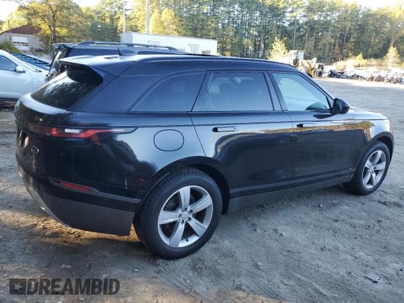 ✅ 2018 Land Rover Range Rover Velar R-Dynamic SE • VIN: SALYL2RV0JA765217 • Лот: 87026435. Опубликован ранее на Copart с пробегом 106 234 миль. Бесплатный доступ к архиву аукционных продаж из США и подробный отчёт об истории автомобиля на DreamBid. Изображение 3.