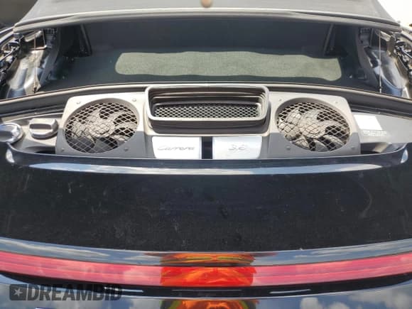 ✅ 2015 Porsche 911 Carrera S • VIN: WP0CB2A96FS154533 • Лот: 64636955. Опубликован ранее на Copart с пробегом 46 945 миль. Бесплатный доступ к архиву аукционных продаж из США и подробный отчёт об истории автомобиля на DreamBid. Изображение 11.