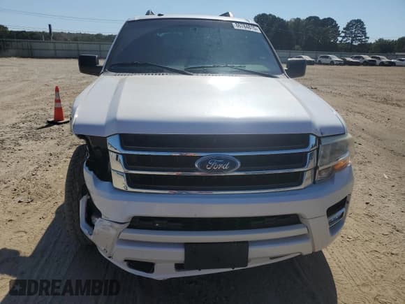 ✅ 2017 Ford Expedition XLT • VIN: 1FMJU1HT2HEA44590 • Lot: 86784815. Wystawiony na Copart z przebiegiem 114 877 mil. Bezpłatny archiwum sprzedaży aukcyjnych z USA i szczegółowy raport historii pojazdu na DreamBid. Zdjęcie 5.