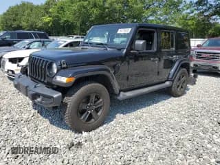 ✅ 2021 Jeep Wrangler Unlimited Sahara Altitude • VIN: 1C4HJXEG6MW736815 • Лот: 64779455. Опубликован ранее на Copart с пробегом 56 496 миль. Бесплатный доступ к архиву аукционных продаж из США и подробный отчёт об истории автомобиля на DreamBid. Изображение 1.