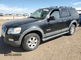 ✅ 2006 Ford Explorer XLT • VIN: 1FMEU73E76UB66913 • Lot: 83956715. Wystawiony na Copart z przebiegiem 144 827 mil. Bezpłatny archiwum sprzedaży aukcyjnych z USA i szczegółowy raport historii pojazdu na DreamBid. Zdjęcie 1.