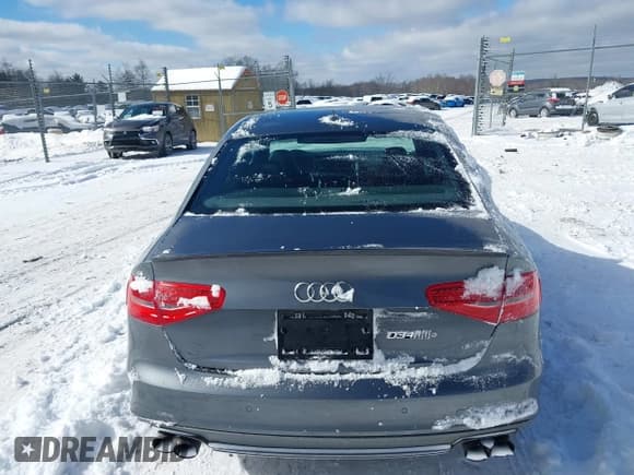 ✅ 2014 Audi S4 Premium Plus • VIN: WAUBGAFL3EA006112 • Лот: 41575914. Опубликован ранее на IAAI с пробегом 145 750 миль. Бесплатный доступ к архиву аукционных продаж из США и подробный отчёт об истории автомобиля на DreamBid. Изображение 17.