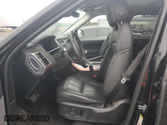 ✅ 2019 Land Rover Range Rover Sport HSE • VIN: SALWR2RV0KA843390 • Lot: 69627205. Wystawiony na Copart z przebiegiem 75 488 mil. Bezpłatny archiwum sprzedaży aukcyjnych z USA i szczegółowy raport historii pojazdu na DreamBid. Zdjęcie 7.