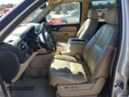 ✅ 2008 Chevrolet Suburban Commercial • VIN: 1GNFC16018R209521 • Lot: 76571044. Wystawiony na Copart z przebiegiem 251 229 mil. Bezpłatny archiwum sprzedaży aukcyjnych z USA i szczegółowy raport historii pojazdu na DreamBid. Zdjęcie 7.