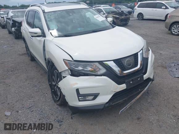 ✅ 2017 Nissan Rogue S • VIN: JN8AT2MVXHW020380 • Lot: 42662472. Listed on IAAI with 99,040 mi. Free auction sales archive from the USA and detailed vehicle history report at DreamBid. Image 6.