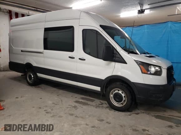 ✅ 2023 Ford Transit Cargo • VIN: 1FTBR3X84PKA83703 • Lot: 46042125. Listed on Copart with 27,620 mi. Free auction sales archive from the USA and detailed vehicle history report at DreamBid. Image 4.