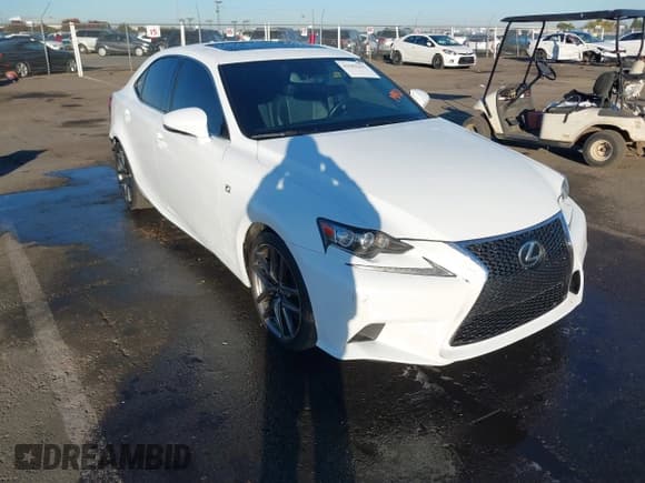 ✅ 2015 Lexus IS 350 • VIN: JTHBE1D28F5020499 • Lot: 43503437. Wystawiony na IAAI z przebiegiem 153 599 mil. Bezpłatny archiwum sprzedaży aukcyjnych z USA i szczegółowy raport historii pojazdu na DreamBid. Zdjęcie 1.