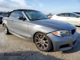✅ 2013 BMW 1 Series 135i • VIN: WBAUN7C54DVM28128 • Lot: 76109444. Wystawiony na Copart z przebiegiem 121 430 mil. Bezpłatny archiwum sprzedaży aukcyjnych z USA i szczegółowy raport historii pojazdu na DreamBid. Zdjęcie 4.