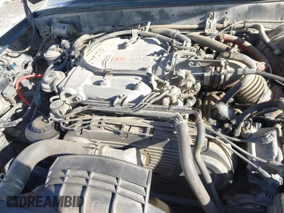 ✅ 1994 Toyota Pickup DLX • VIN: JT4VN13D3R5133735 • Lot: 42034876. Wystawiony na IAAI z przebiegiem 300 462 mil. Bezpłatny archiwum sprzedaży aukcyjnych z USA i szczegółowy raport historii pojazdu na DreamBid. Zdjęcie 10.