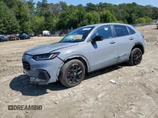 ✅ 2023 Honda HR-V Sport • VIN: 3CZRZ2H52PM701889 • Lot: 81435885. Wystawiony na Copart z przebiegiem Nie podano. Bezpłatny archiwum sprzedaży aukcyjnych z USA i szczegółowy raport historii pojazdu na DreamBid. Zdjęcie 1.