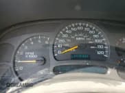 ✅ 2003 GMC Yukon XL SLT • VIN: 3GKFK16ZX3G185016 • Lot: 72094155. Wystawiony na Copart z przebiegiem 293 482 mil. Bezpłatny archiwum sprzedaży aukcyjnych z USA i szczegółowy raport historii pojazdu na DreamBid. Zdjęcie 9.