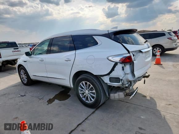 ✅ 2022 Buick Enclave Essence • VIN: 5GAERBKWXNJ189607 • Lot: 80707445. Wystawiony na Copart z przebiegiem 64 314 mil. Bezpłatny archiwum sprzedaży aukcyjnych z USA i szczegółowy raport historii pojazdu na DreamBid. Zdjęcie 2.