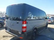 ✅ 2012 Mercedes-Benz Sprinter Passenger • VIN: WDZPE7CC1C5646024 • Lot: 42619520. Wystawiony na IAAI z przebiegiem 322 684 mil. Bezpłatny archiwum sprzedaży aukcyjnych z USA i szczegółowy raport historii pojazdu na DreamBid. Zdjęcie 4.