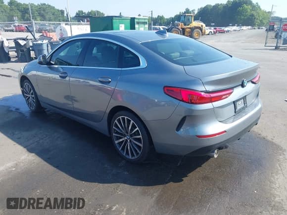 ✅ 2022 BMW 2 Series 228i • VIN: WBA53AK08N7K04055 • Lot: 42592469. Wystawiony na IAAI z przebiegiem 14 855 mil. Bezpłatny archiwum sprzedaży aukcyjnych z USA i szczegółowy raport historii pojazdu na DreamBid. Zdjęcie 3.