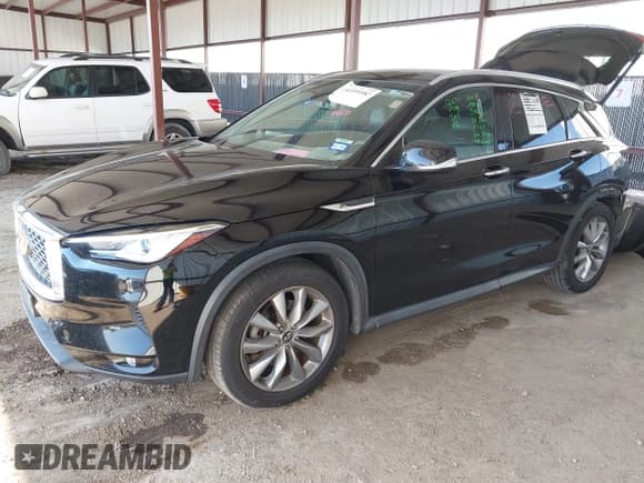 ✅ 2019 Infiniti QX50 Essential • VIN: 3PCAJ5M12KF137902 • Lot: 43359582. Wystawiony na IAAI z przebiegiem 62 410 mil. Bezpłatny archiwum sprzedaży aukcyjnych z USA i szczegółowy raport historii pojazdu na DreamBid. Zdjęcie 17.