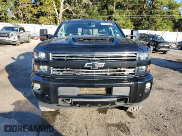 ✅ 2018 Chevrolet Silverado 2500HD LTZ • VIN: 1GC1KWEY9JF282864 • Lot: 91577195. Wystawiony na Copart z przebiegiem 78 409 mil. Bezpłatny archiwum sprzedaży aukcyjnych z USA i szczegółowy raport historii pojazdu na DreamBid. Zdjęcie 5.