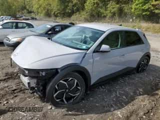 2024 Hyundai Ioniq 5 SE z VIN KM8KMDDF5RU255098, wystawiony jako Copart lot #72893924 z przebiegiem 12 464 mil mil oraz Szkoda całkowita • Salvage title. Historia ofert i sprzedaży dostępna na DreamBid. Obrazek 1.