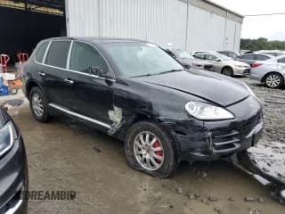 ✅ 2010 Porsche Cayenne • VIN: WP1AA2APXALA08372 • Lot: 70302854. Wystawiony na Copart z przebiegiem 195 187 mil. Bezpłatny archiwum sprzedaży aukcyjnych z USA i szczegółowy raport historii pojazdu na DreamBid. Zdjęcie 4.