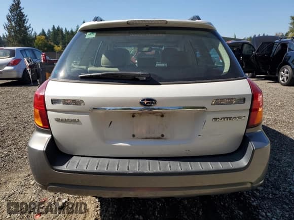 ✅ 2005 Subaru Legacy Outback Limited • VIN: 4S4BP62C357304836 • Лот: 81616755. Опубликован ранее на Copart с пробегом 162 933 миль. Бесплатный доступ к архиву аукционных продаж из США и подробный отчёт об истории автомобиля на DreamBid. Изображение 6.