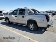 ✅ 2006 Chevrolet Avalanche LS • VIN: 3GNEC12Z46G141535 • Lot: 85553185. Listed on Copart with 173,122 mi. Free auction sales archive from the USA and detailed vehicle history report at DreamBid. Image 2.