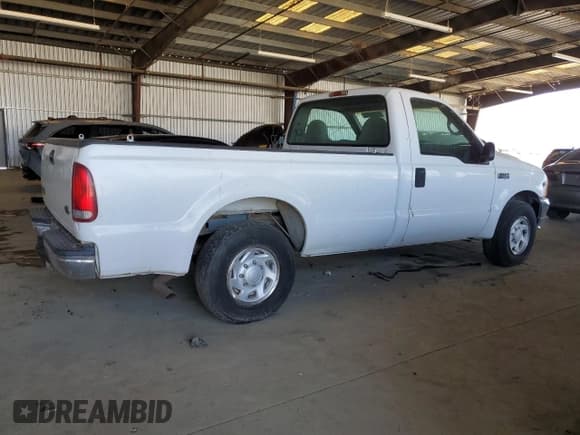 ✅ 2000 Ford F-250 XL • VIN: 1FTNF20L8YEA44160 • Lot: 63943415. Listed on Copart with 221,311 mi. Free auction sales archive from the USA and detailed vehicle history report at DreamBid. Image 3.