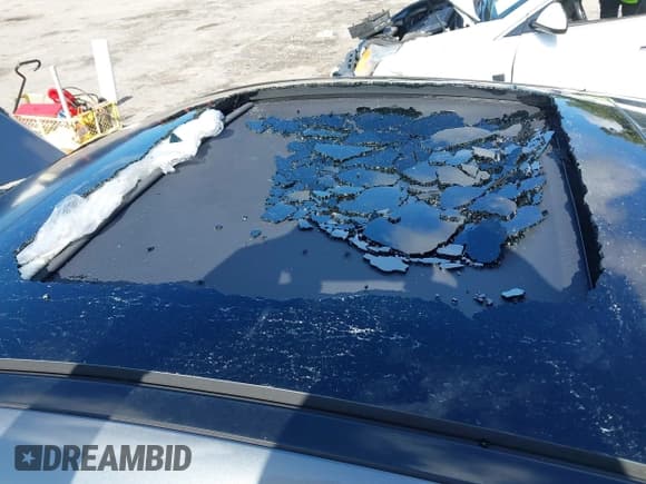 ✅ 2017 Mercedes-Benz C 300 • VIN: WDDWJ4JB3HF416895 • Lot: 42804512. Listed on IAAI with Not provided. Free auction sales archive from the USA and detailed vehicle history report at DreamBid. Image 6.