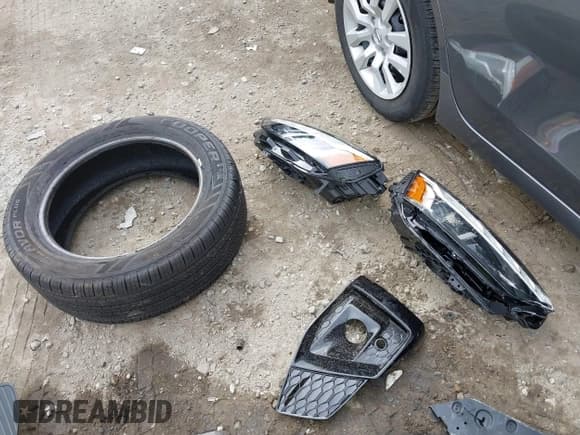 ✅ 2024 Audi S5 Sportback Premium Plus • VIN: WAUC4CF52RA094215 • Lot: 40058457. Listed on IAAI with 4,384 mi. Free auction sales archive from the USA and detailed vehicle history report at DreamBid. Image 12.