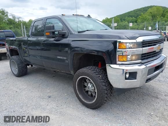 ✅ 2015 Chevrolet Silverado 2500HD LT • VIN: 1GC2KVEG6FZ509763 • Lot: 42538078. Wystawiony na IAAI z przebiegiem 143 756 mil. Bezpłatny archiwum sprzedaży aukcyjnych z USA i szczegółowy raport historii pojazdu na DreamBid. Zdjęcie 1.