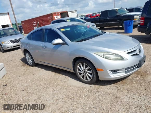 ✅ 2012 Mazda 6 i Touring • VIN: 1YVHZ8DH9C5M11003 • Lot: 42554267. Wystawiony na IAAI z przebiegiem 211 669 mil. Bezpłatny archiwum sprzedaży aukcyjnych z USA i szczegółowy raport historii pojazdu na DreamBid. Zdjęcie 1.