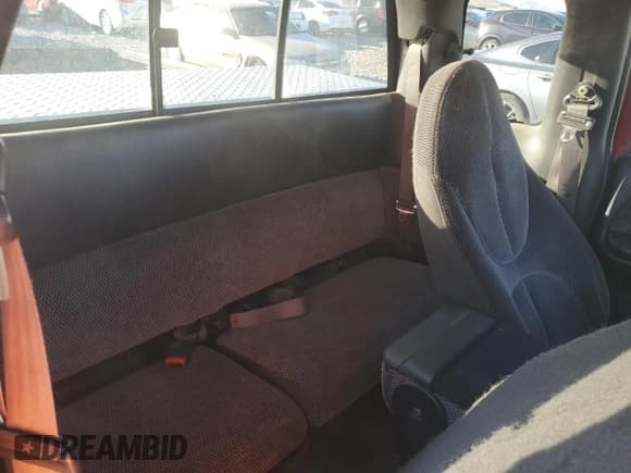 ✅ 1998 Dodge Dakota SLT • VIN: 1B7GG22Y6WS584989 • Lot: 77398674. Wystawiony na Copart z przebiegiem 171 923 mil. Bezpłatny archiwum sprzedaży aukcyjnych z USA i szczegółowy raport historii pojazdu na DreamBid. Zdjęcie 10.