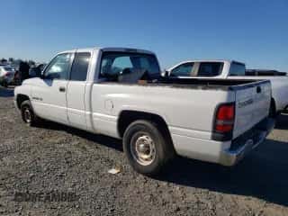 2001 Dodge 1500 с VIN 3B7HC13Y81G773555, выставлен на аукционе Copart как лот 89214615 с пробегом 143 451 миль миль и Чистый • Clean title. История ставок и продаж доступна на DreamBid. Изображение 2.