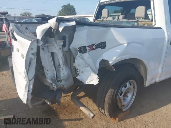 ✅ 2020 Ford F-150 XL • VIN: 1FTEW1E56LFA28921 • Лот: 43175852. Опубликован ранее на IAAI с пробегом 261 995 миль. Бесплатный доступ к архиву аукционных продаж из США и подробный отчёт об истории автомобиля на DreamBid. Изображение 6.