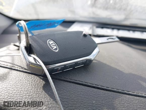 ✅ 2020 Kia Forte LXS • VIN: 3KPF24AD6LE207260 • Lot: 43538683. Wystawiony na IAAI z przebiegiem 57 640 mil. Bezpłatny archiwum sprzedaży aukcyjnych z USA i szczegółowy raport historii pojazdu na DreamBid. Zdjęcie 11.