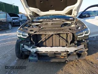 ✅ 2022 BMW X4 M • VIN: 5YM23EC00N9L88771 • Lot: 41362198. Wystawiony na IAAI z przebiegiem 29 949 mil. Bezpłatny archiwum sprzedaży aukcyjnych z USA i szczegółowy raport historii pojazdu na DreamBid. Zdjęcie 6.