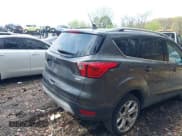 ✅ 2019 Ford Escape Titanium • VIN: 1FMCU9J99KUA43102 • Lot: 42146907. Wystawiony na IAAI z przebiegiem 91 724 mil. Bezpłatny archiwum sprzedaży aukcyjnych z USA i szczegółowy raport historii pojazdu na DreamBid. Zdjęcie 20.