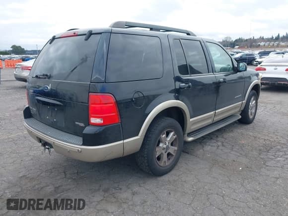 ✅ 2005 Ford Explorer Eddie Bauer • VIN: 1FMZU74K35UA80048 • Lot: 41741608. Wystawiony na IAAI z przebiegiem 145 922 mil. Bezpłatny archiwum sprzedaży aukcyjnych z USA i szczegółowy raport historii pojazdu na DreamBid. Zdjęcie 4.