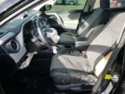 ✅ 2018 Toyota RAV4 XLE • VIN: 2T3RFREV4JW789586 • Лот: 92983195. Опубликован ранее на Copart с пробегом 102 443 миль. Бесплатный доступ к архиву аукционных продаж из США и подробный отчёт об истории автомобиля на DreamBid. Изображение 7.