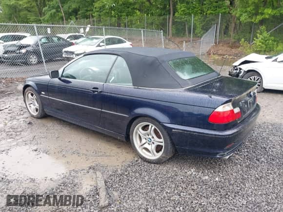 2001 BMW 3 Series 330Ci with VIN WBABS53411JU83635, listed as a IAAI auction lot 42453775 with Not provided miles and . Bid and sale history available at DreamBid. Image 3.