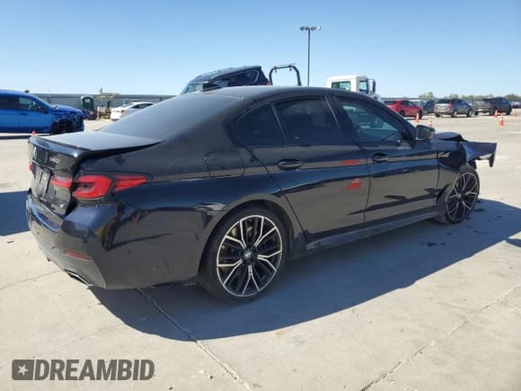 ✅ 2022 BMW 5 Series 540i • VIN: WBA53BJ01NWX51083 • Lot: 89622485. Listed on Copart with 47,560 mi. Free auction sales archive from the USA and detailed vehicle history report at DreamBid. Image 3.