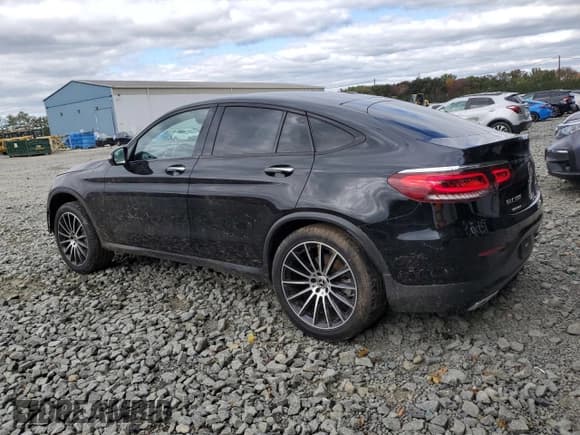 ✅ 2021 Mercedes-Benz GLC 300 • VIN: W1N0J8EB4MF914771 • Лот: 82416635. Опубликован ранее на Copart с пробегом 86 233 миль. Бесплатный доступ к архиву аукционных продаж из США и подробный отчёт об истории автомобиля на DreamBid. Изображение 2.