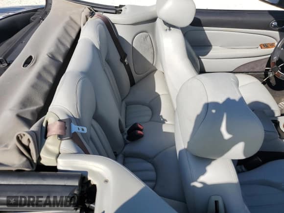 ✅ 2003 Jaguar XK • VIN: SAJDA42C232A32216 • Lot: 80443254. Wystawiony na Copart z przebiegiem Nie podano. Bezpłatny archiwum sprzedaży aukcyjnych z USA i szczegółowy raport historii pojazdu na DreamBid. Zdjęcie 10.